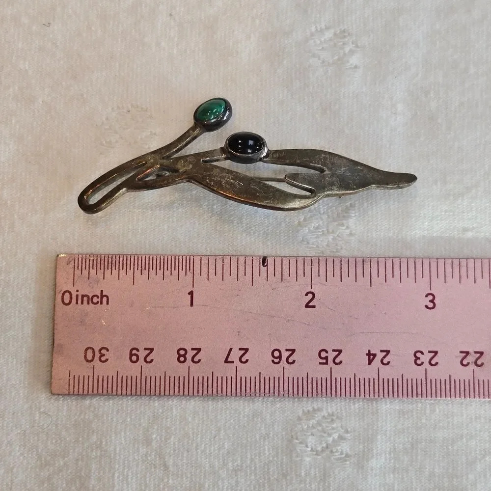 Mexico TG-143 Sterling Silver 925 Floral Brooch with Green and Black Stones